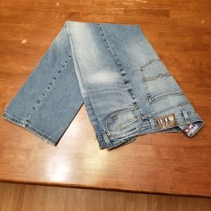 Nice pair of Levi's Denizen brand jeans size 40x32